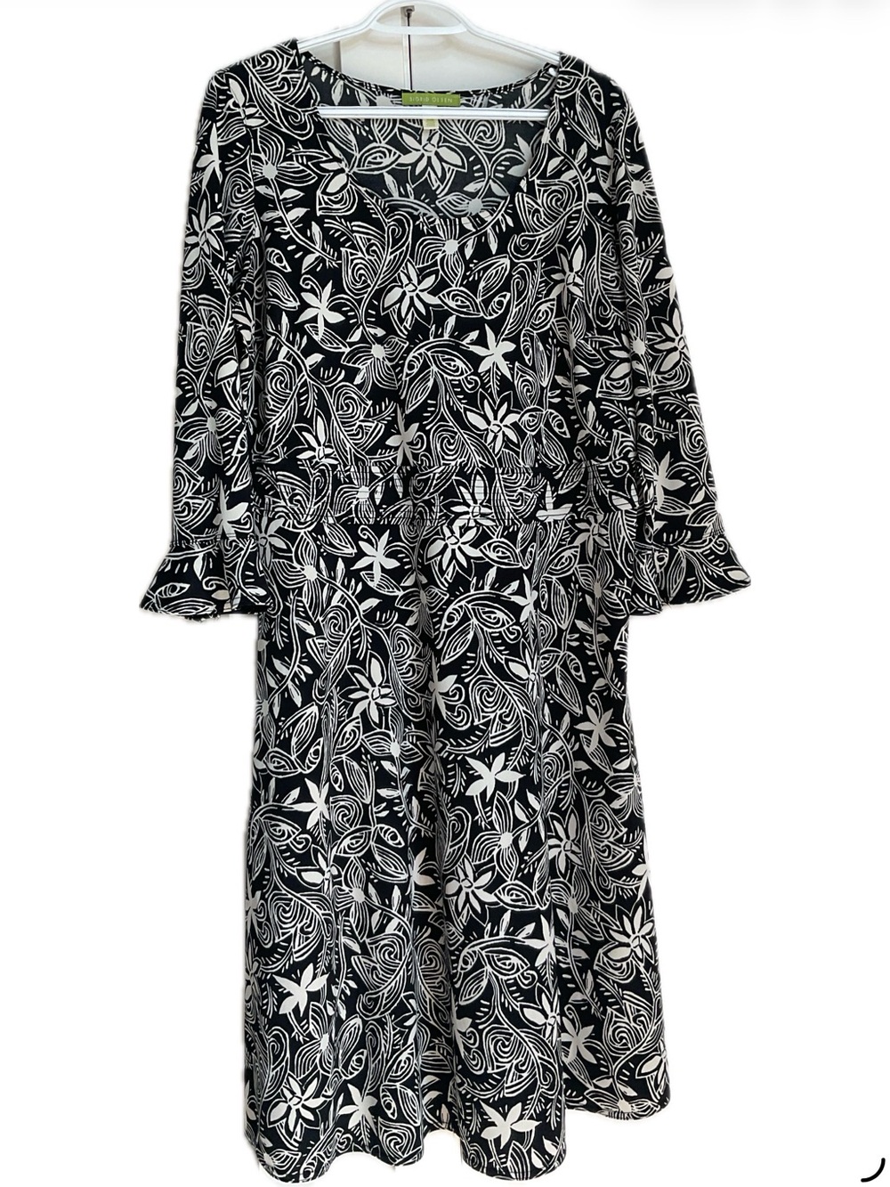**Sigrid Olsen *Black & Off White Floral Fit-and-Flare Dress with 3/4 Sleeves.
